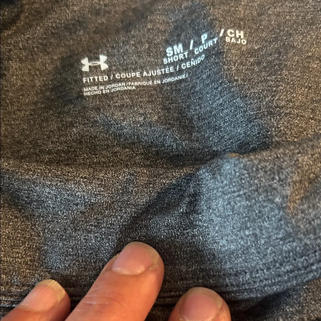 NWT Under Armour Heather Gray Bootcut Leggings Size Small Short - Image 3