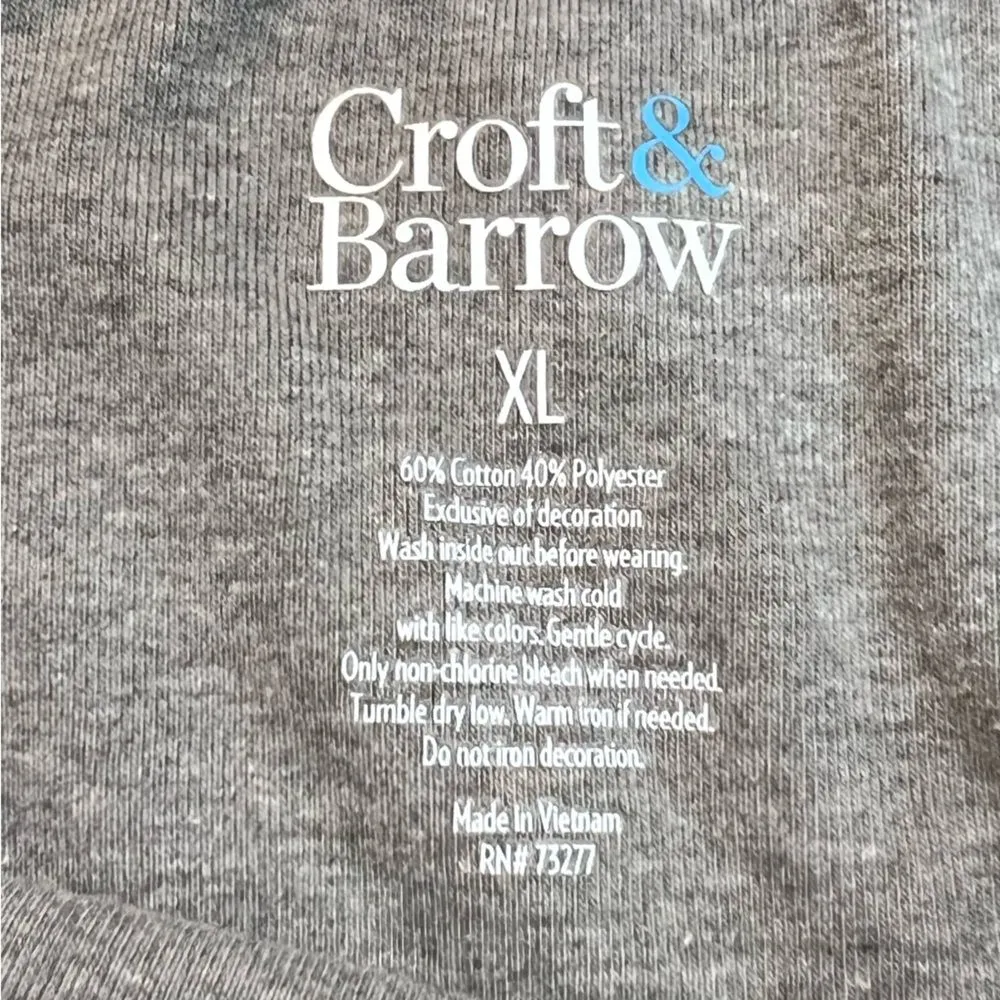 Croft & Barrow Embroidered Cardinal Embellished Top with Red Rhinestones Size XL - Image 11