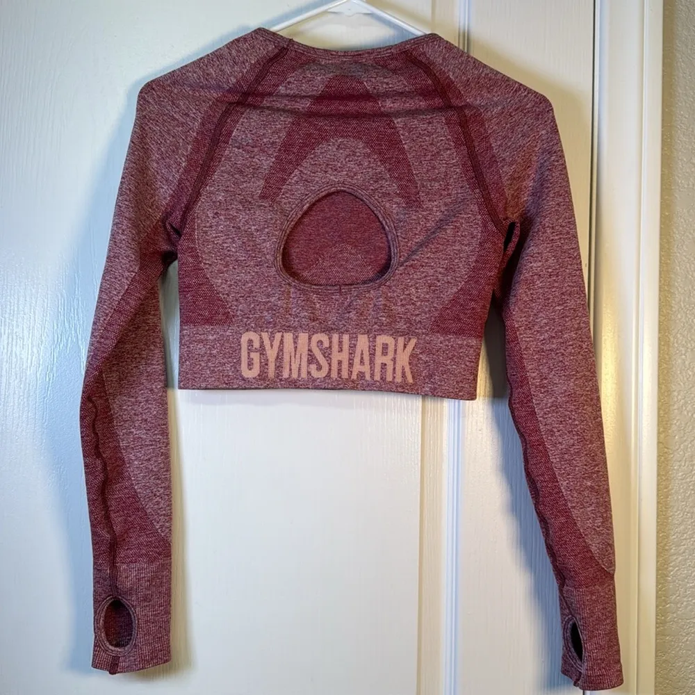 Gymshark Flex Sports Burgundy Crop Top Seamless GYM Thumbhole Size Med EUC #2805 - Image 7