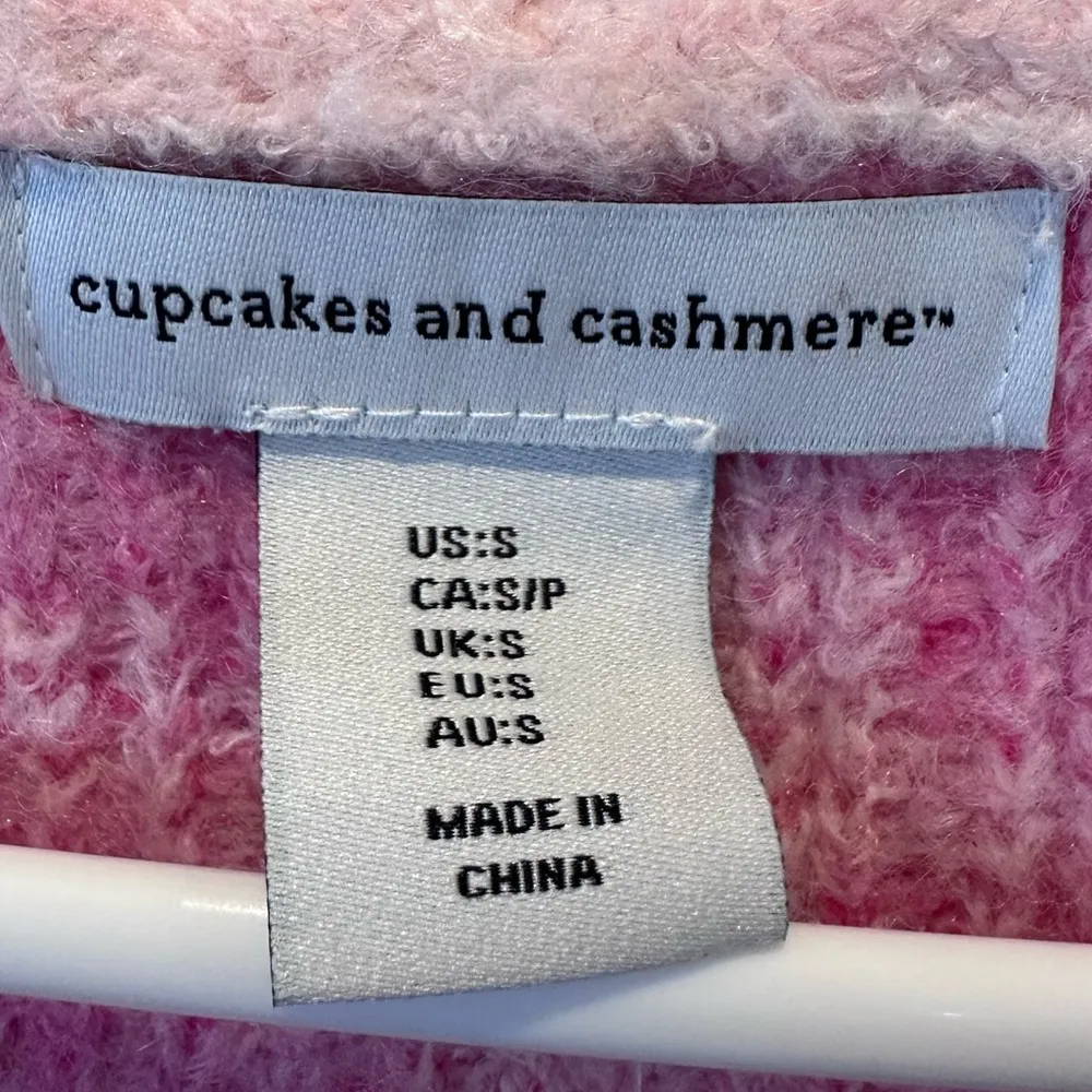 NWT Cupcakes & Cashmere Pink Valentine Heart Cardigan Size Small - Image 3