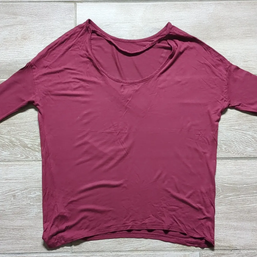 Old Navy Dolman Sleeve Open Back Longsleeve Top - Image 6