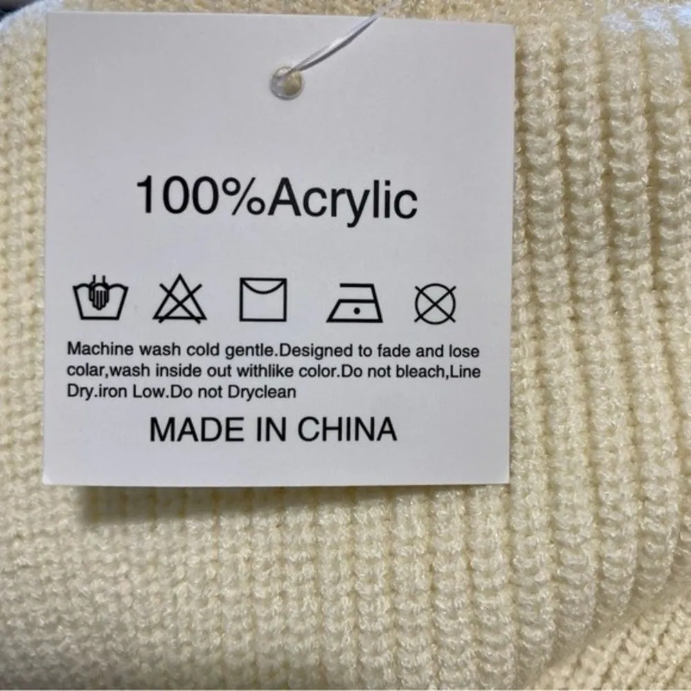 Belle De Jour Women’s Beaded Trim Cutout Shoulder Sweater Cream Size Large NWT - Image 5