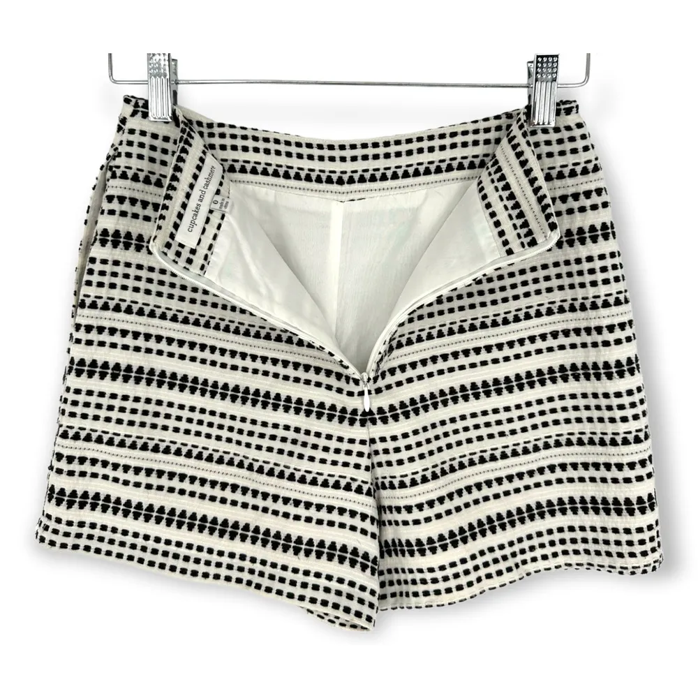 Cupcakes and Cashmere | Size 0 | Textured Lined Black and White Knit Skirt Skort - Image 7