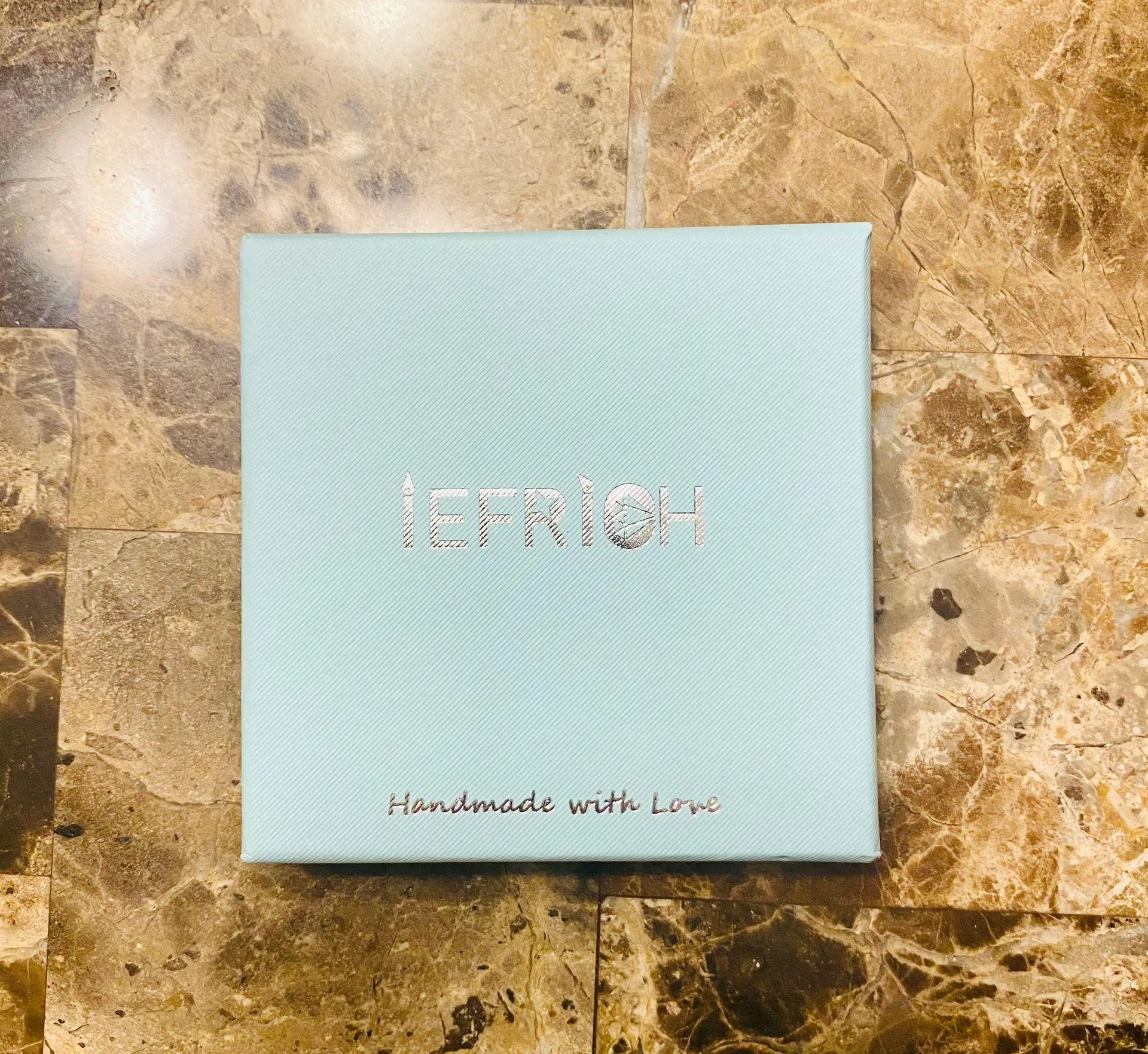 IEFRICH Initial Necklace Gold - Image 3