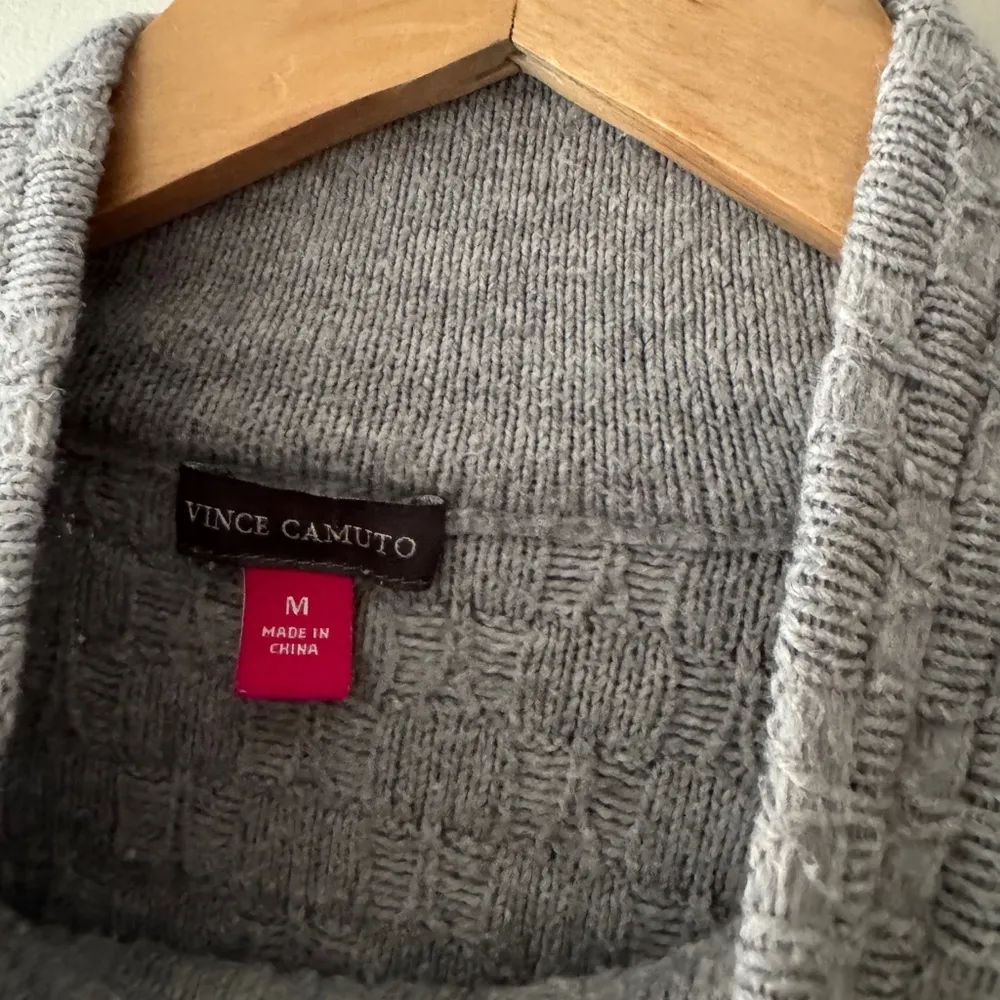 Vince Camuto Women's Grey Knit Oversized Sweater - Image 3