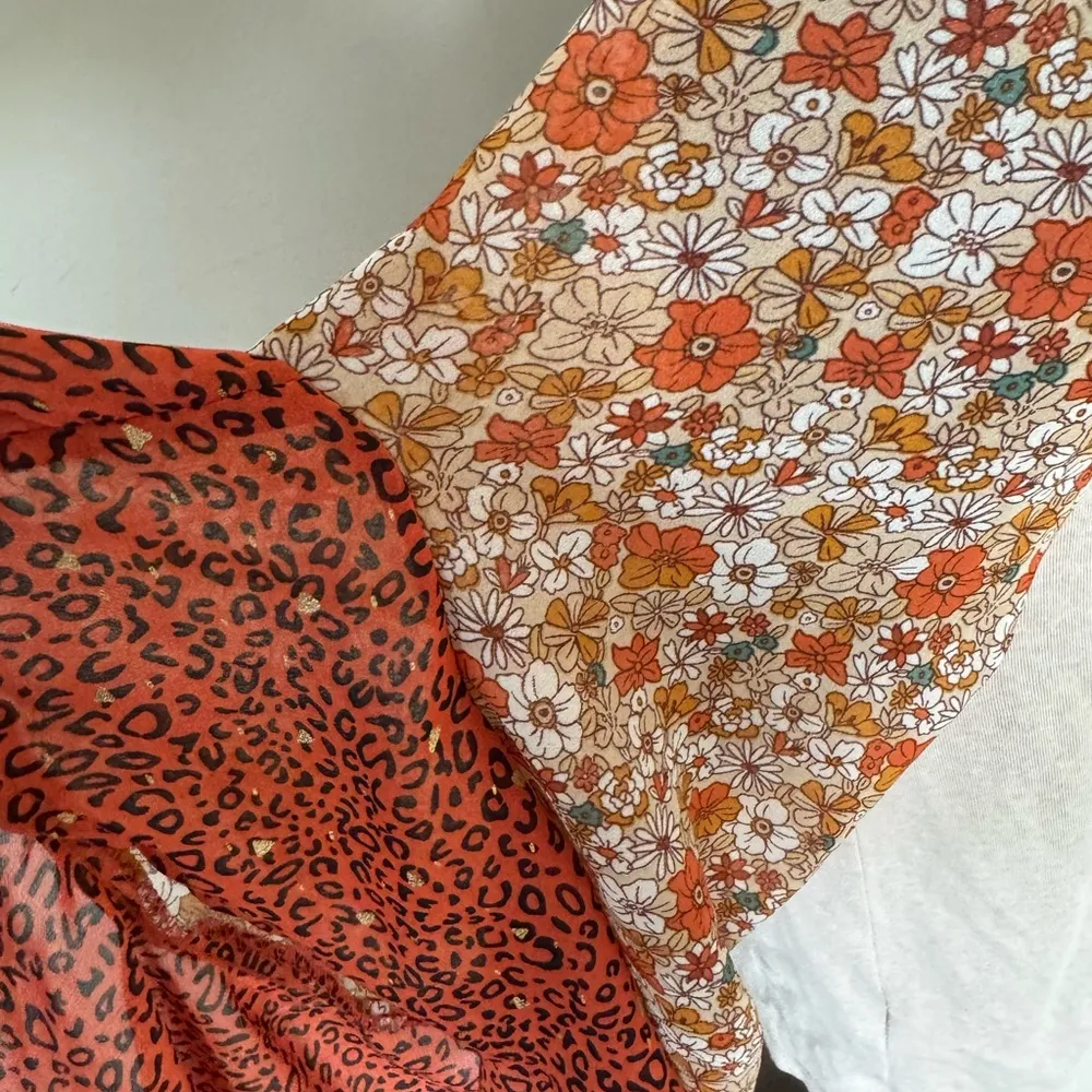 Umgee Mixed Media Mixed Pattern Flowy Half Sleeve T-Shirt Women’s Medium - Image 7