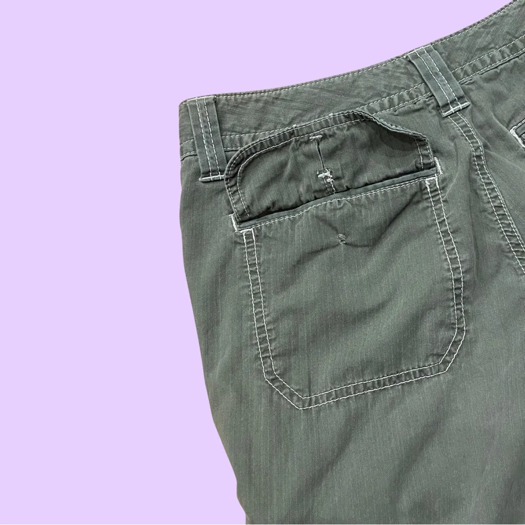 Vintage y2k Eddie Bauer Green Mid Thigh Bermuda Cargo Skate Shorts 🔥 - Image 4