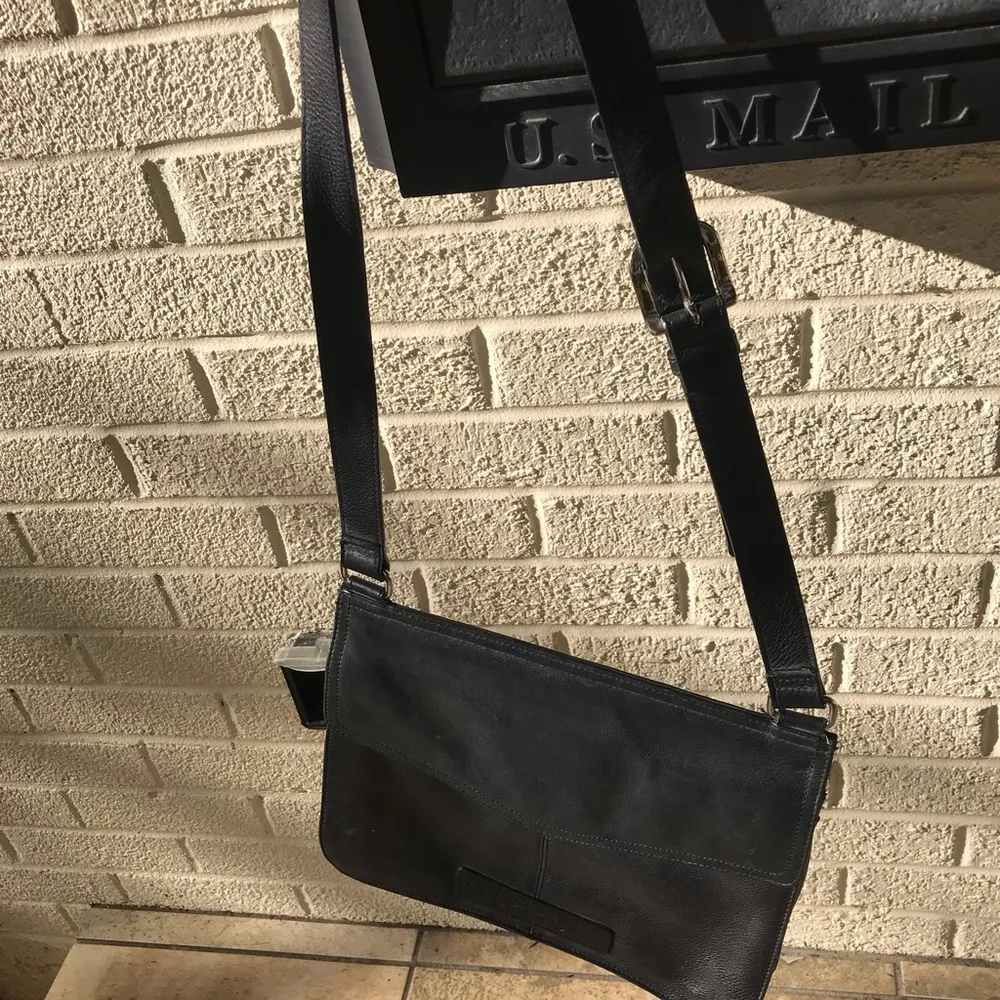 Fossil Leather Crossbody - Image 5