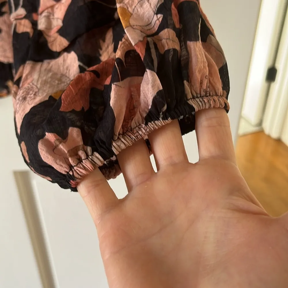 Beautiful Floral Top by Fate perfect for Fall - Image 7