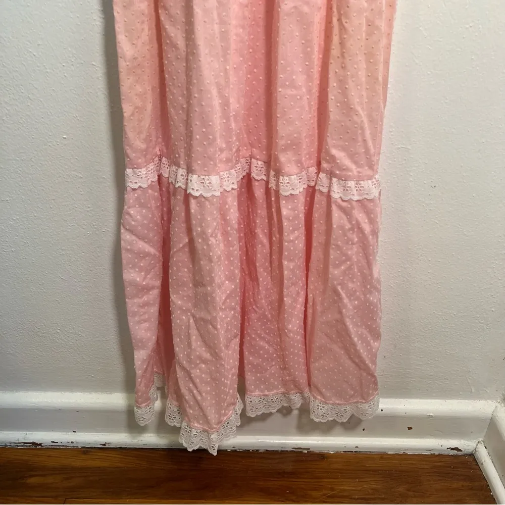 Vintage Dress Nightgown Light Pink Swiss Dot Lace Size XS - Image 4