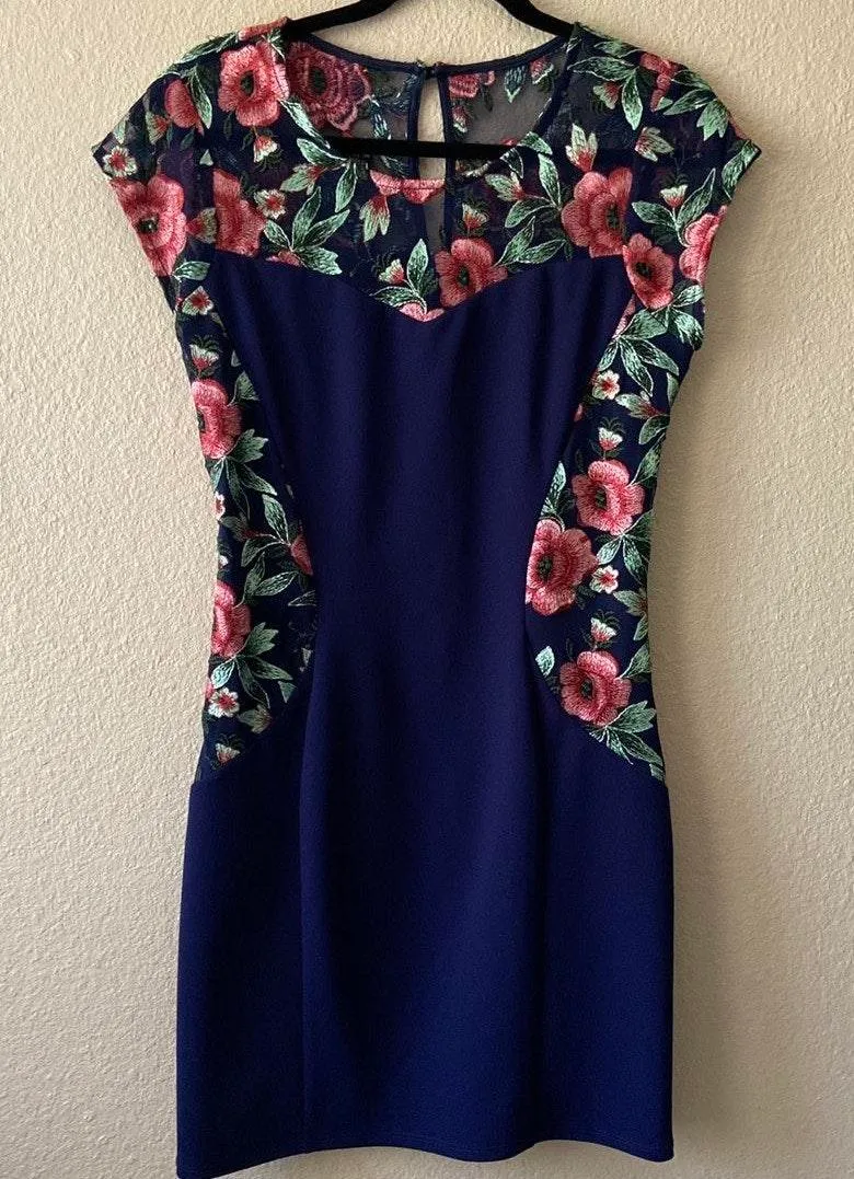 BCX Dress Size 9 Navy Flower Short Sleeve Dress - Image 4