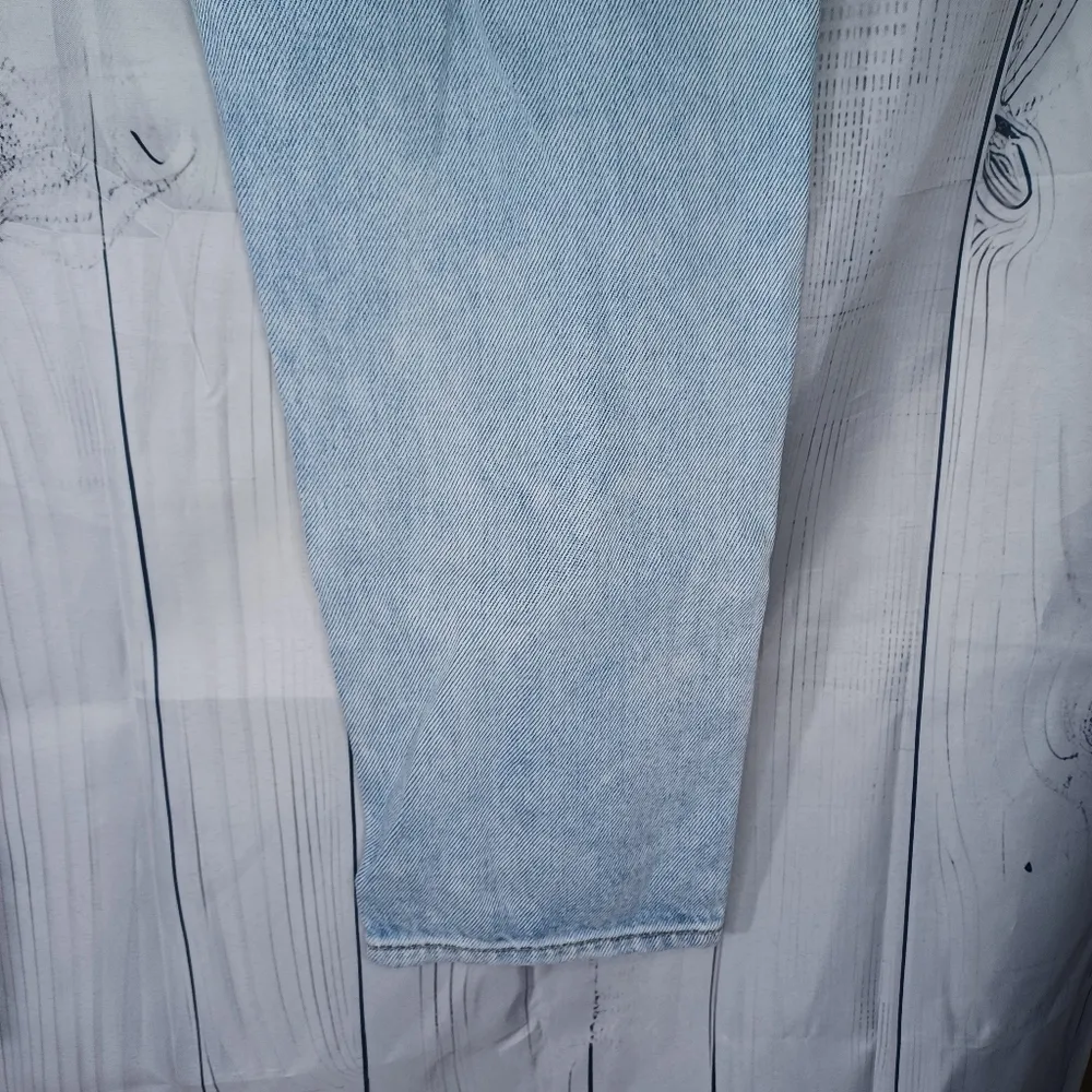 American Eagle Outfitters Lightly Distressed Mom Jeans Light Blue - Image 13