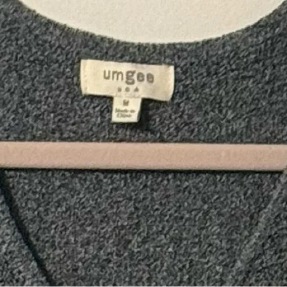 ✨ Umgee Chunky Knit Top Size M - Image 6