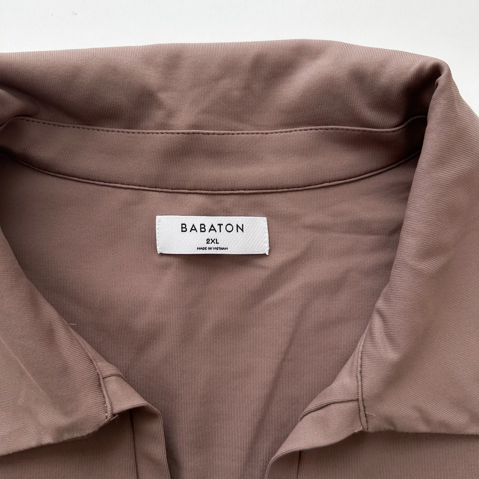 Aritzia Babaton Cropped Deep V Collared Long Sleeve Polo - Image 3