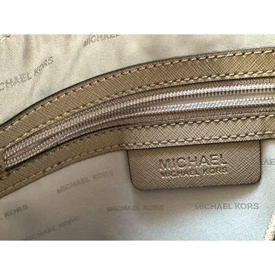 Michael Kors Mercer Beige Saffiano Leather Top Handle Bag Gold Hardware Sz L - Image 11