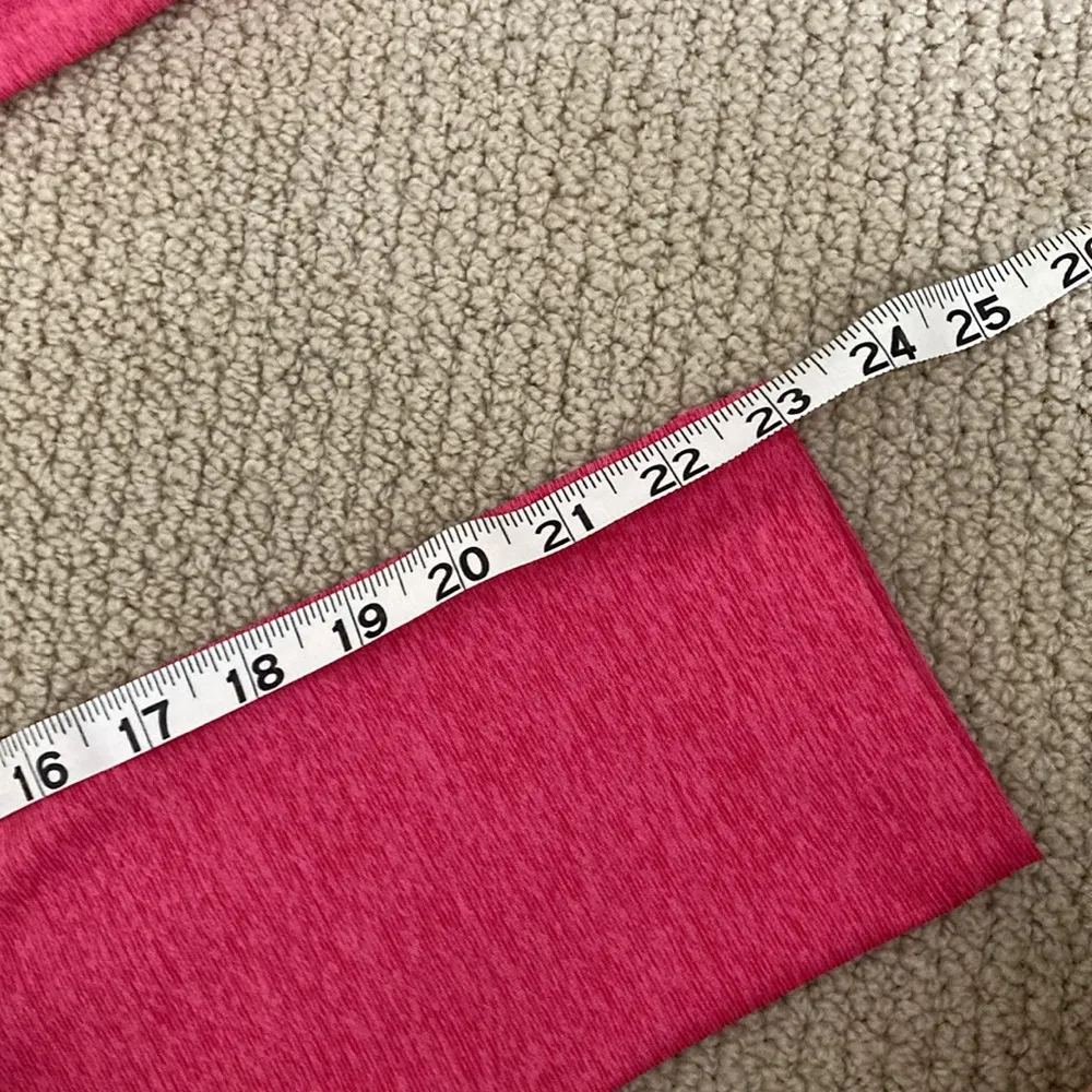 OUTDOOR VOICES 3/4 Warmup Leggings Flamingo Pink Textured Compression Like New - Image 11