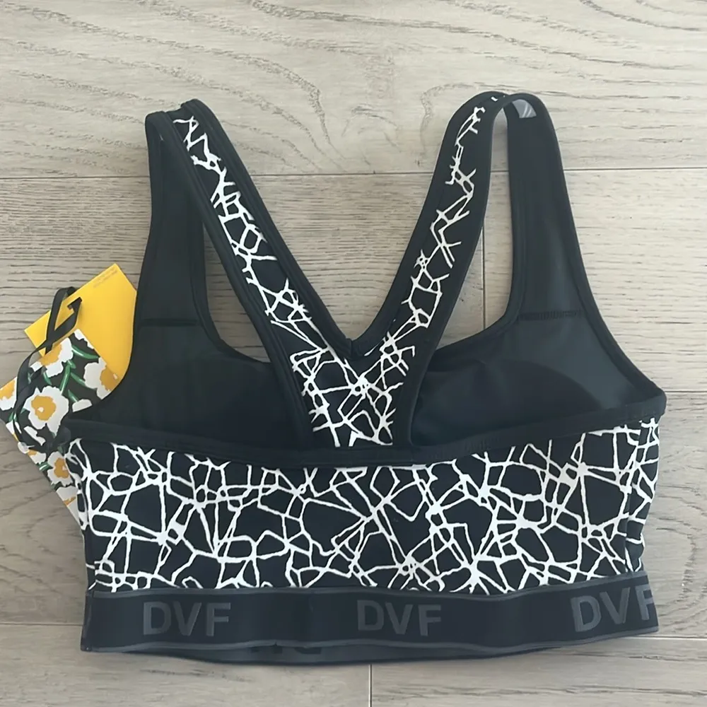 Diane Von Furstenberg Racerback Cracked Glass Sports Bra New - Image 4