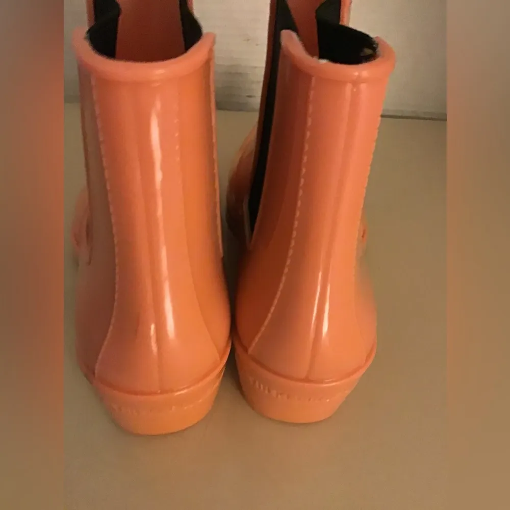Calvin Klein Jeans women orange waterproof short rubber rain Carol boots US 6.5 - Image 4