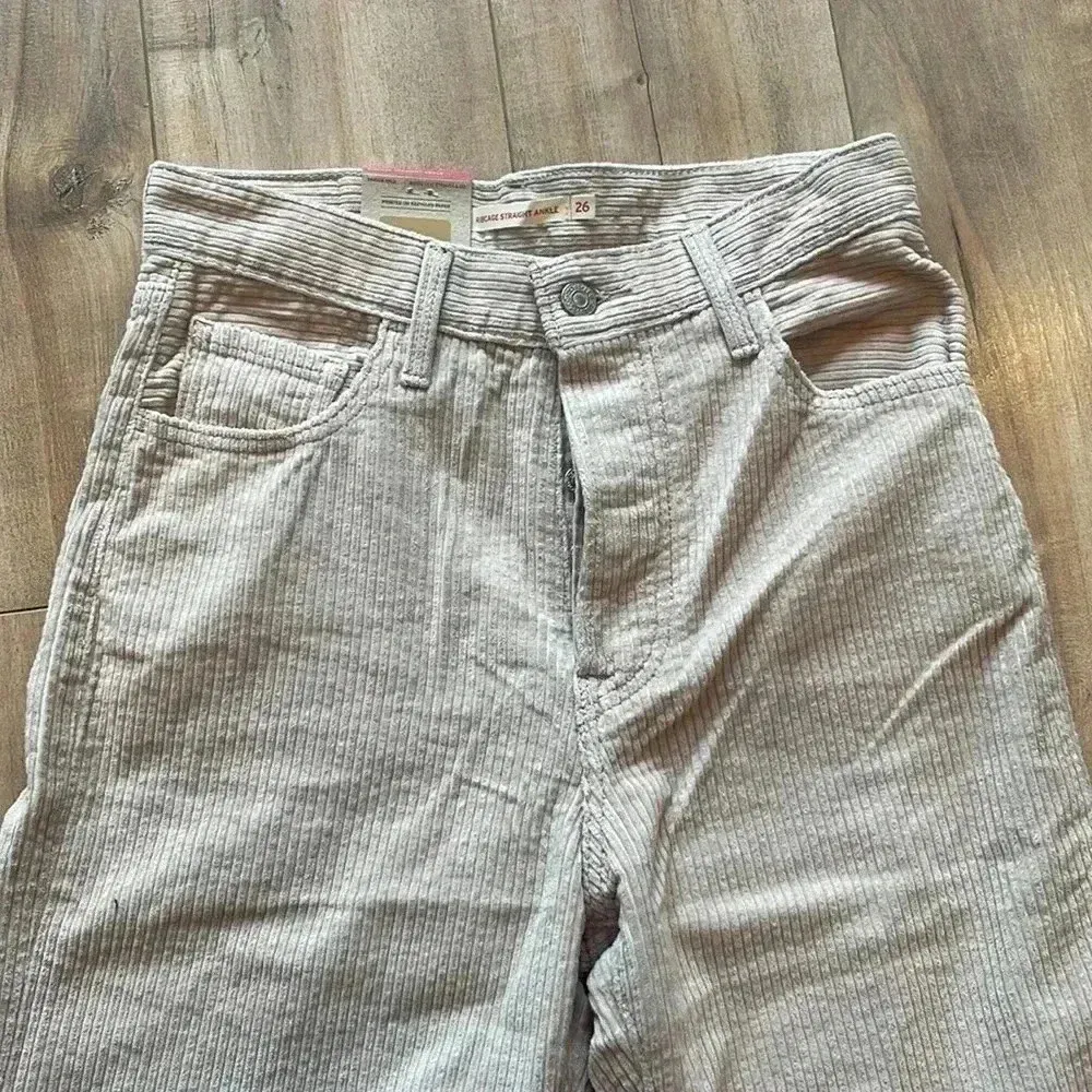 NWT Levi's Premium RIBCAGE STRAIGHT ANKLE CORDUROY WOMEN'S PANTS Sz 26 - Image 7