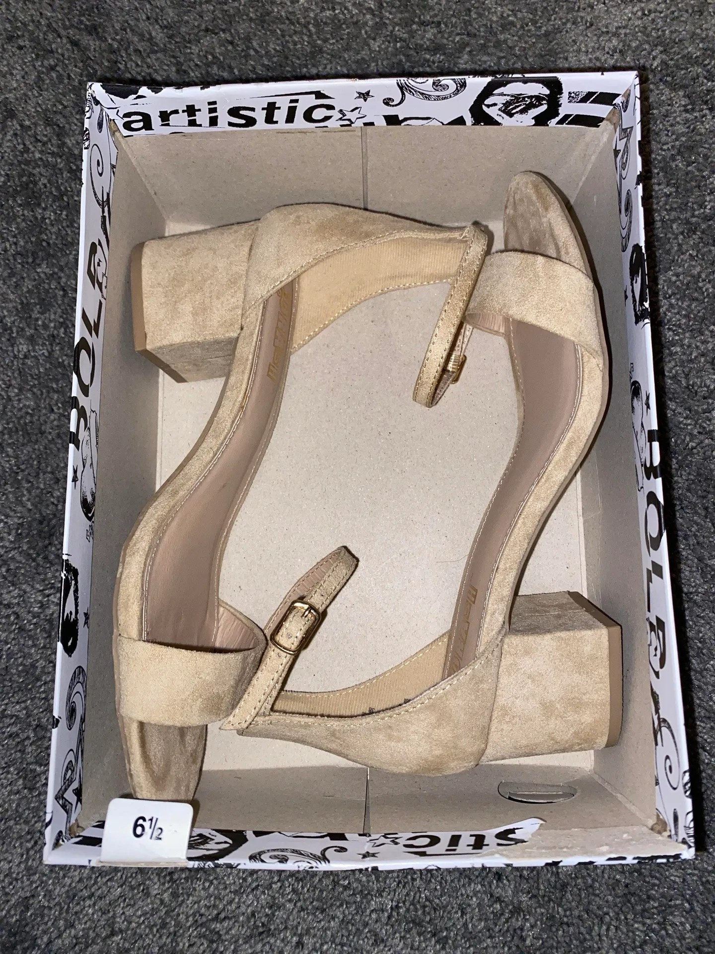 Brash Mid-low Heels - Image 2