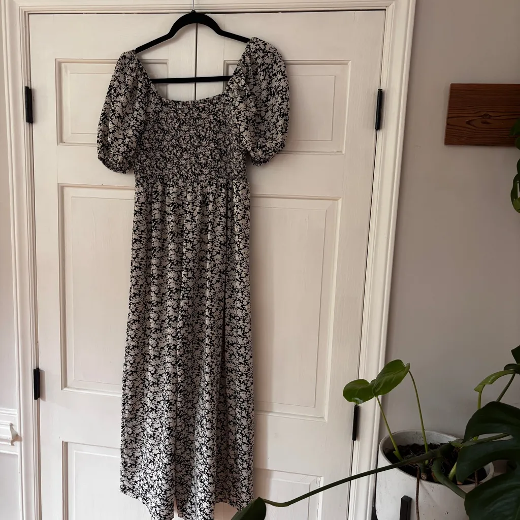 Entro Floral Smocked Puff Sleeve Wide Leg‎ Jumpsuit Flowy Feminine Size Medium - Image 10