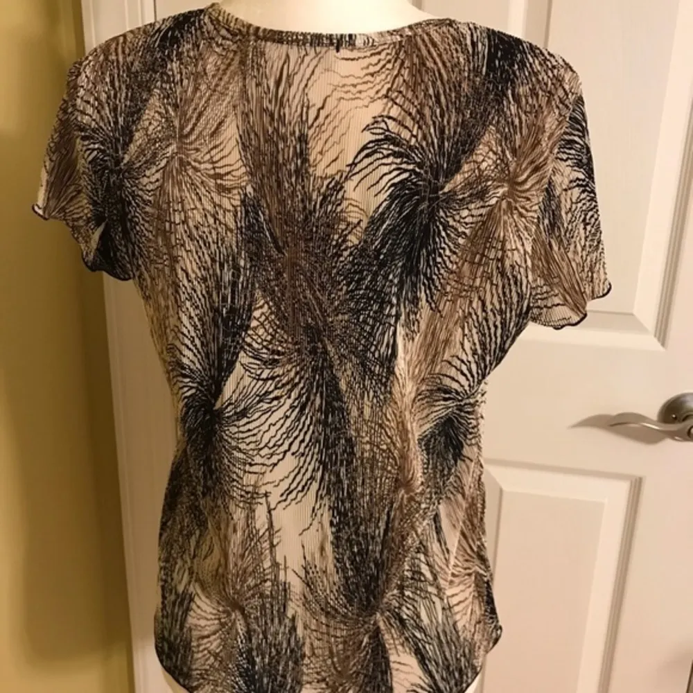 2 for $10 Dress Barn top Size L Slip over like new - Image 4