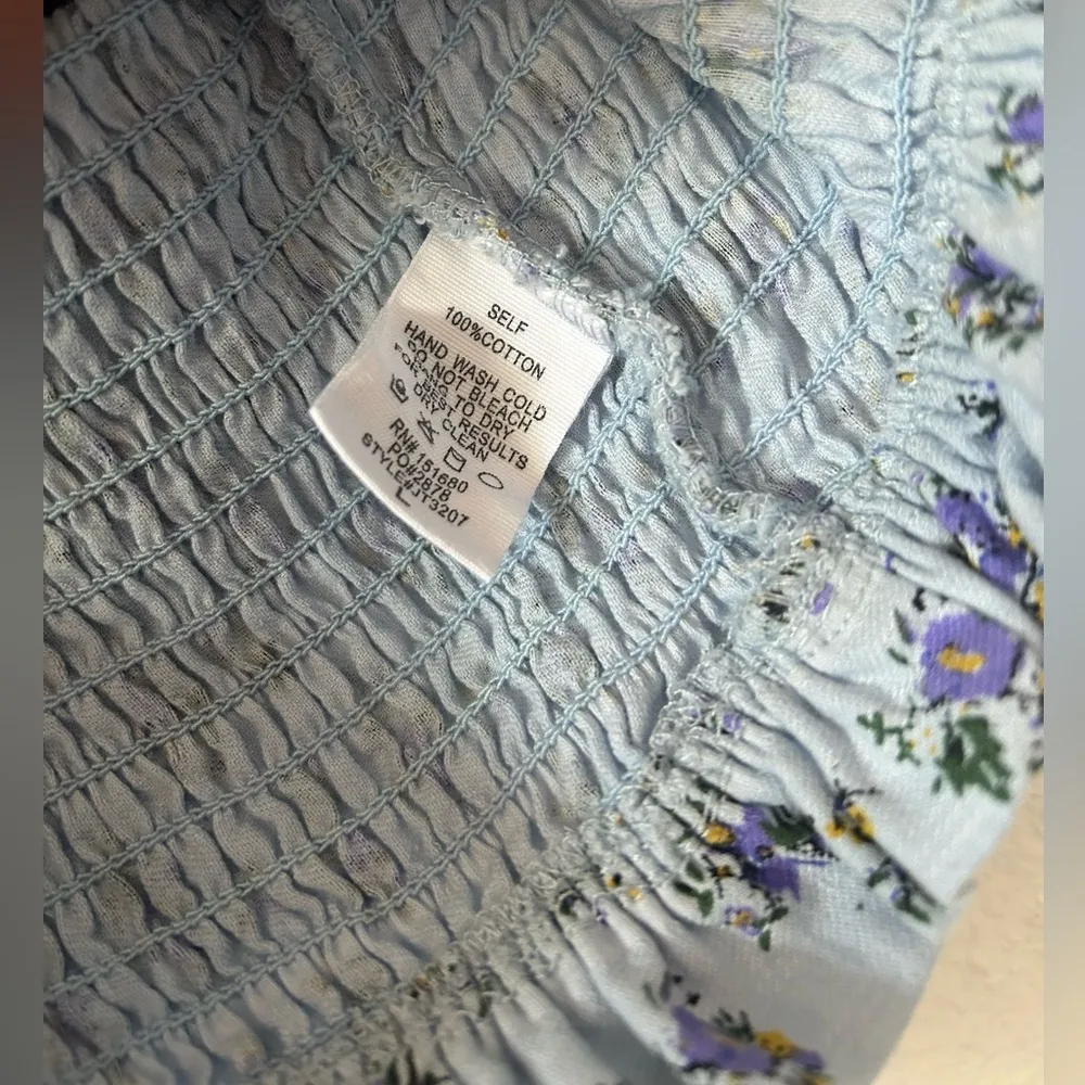 Storia Smocked Floral Crop Top and Mini Skirt Set top Large skirt small - Image 11