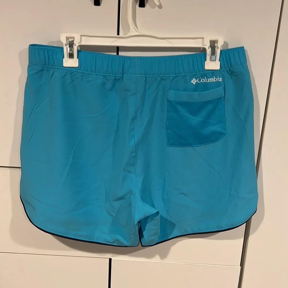 Columbia‎ athletic shorts . Size XL - Image 3
