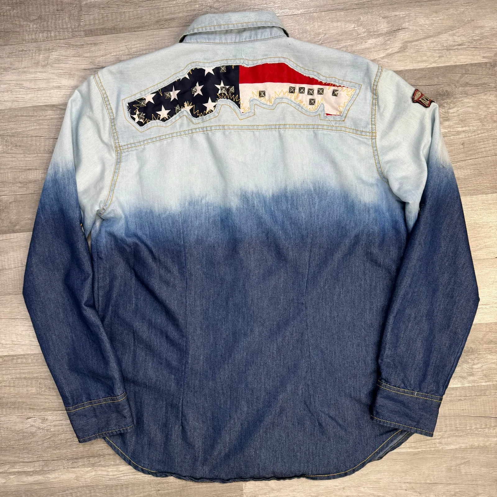 Affliction Womens Blue Ombré Button Shirt Red White Flag Studded Patriotic Large - Image 9