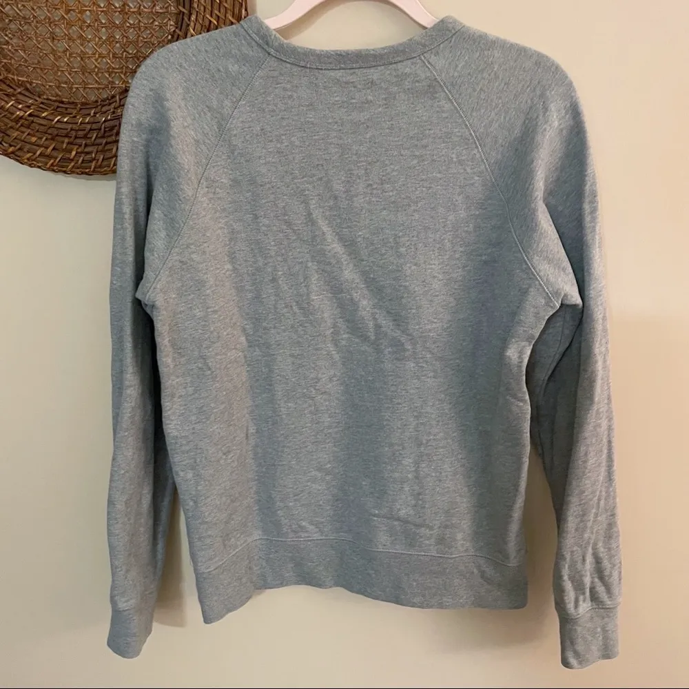 Everlane The 100% Human Typography Sweatshirt - Image 5