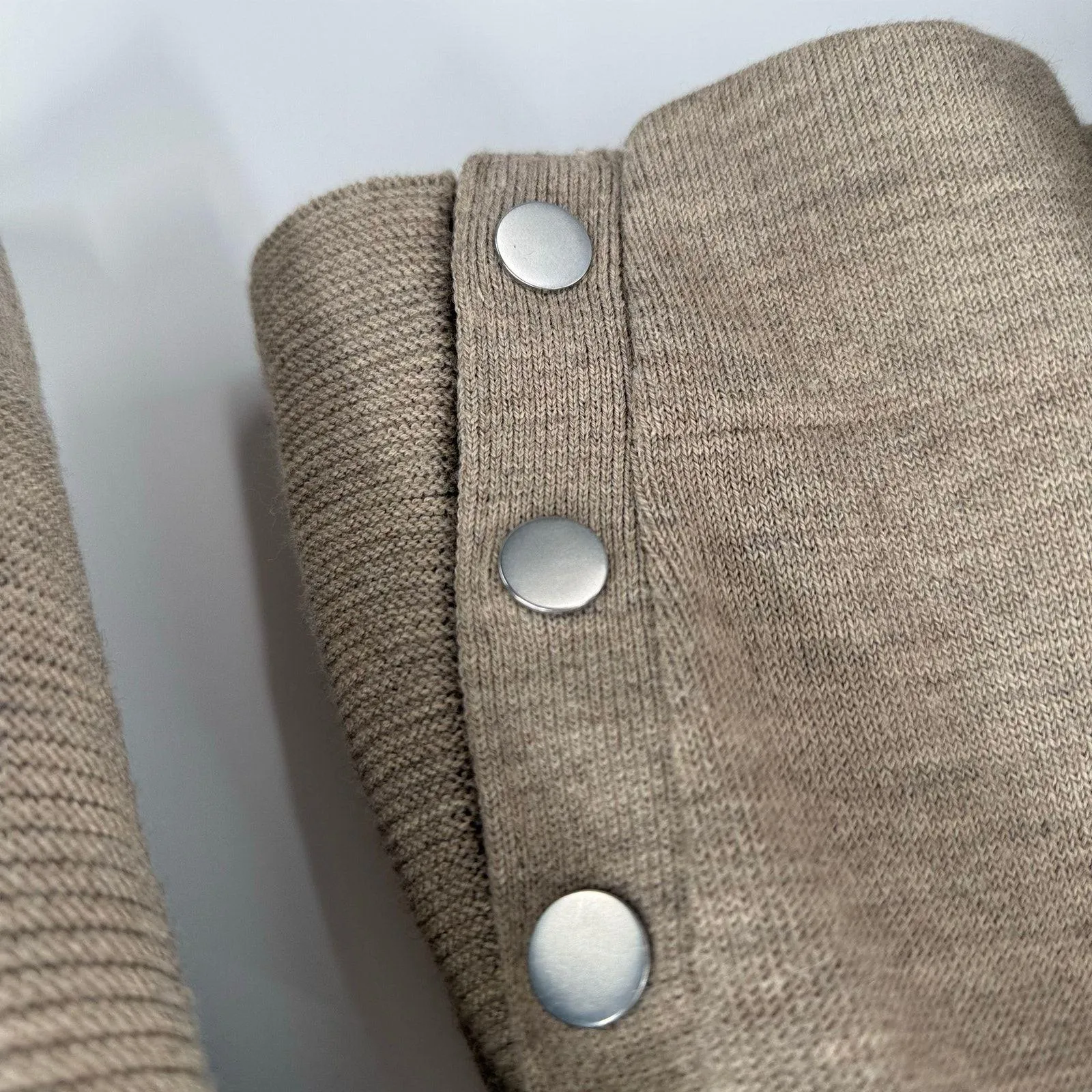 Athleta Sweater SZ Small Merino Wool Blend Turtleneck Snaps Oatmeal 159163 Snaps - Image 13