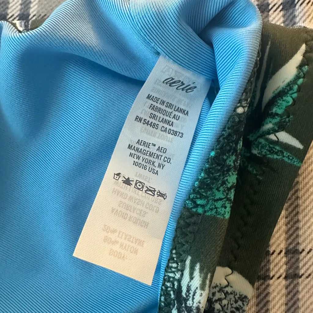 NWOT Aerie Bikini Top with Adjustable Strap and back - Image 4