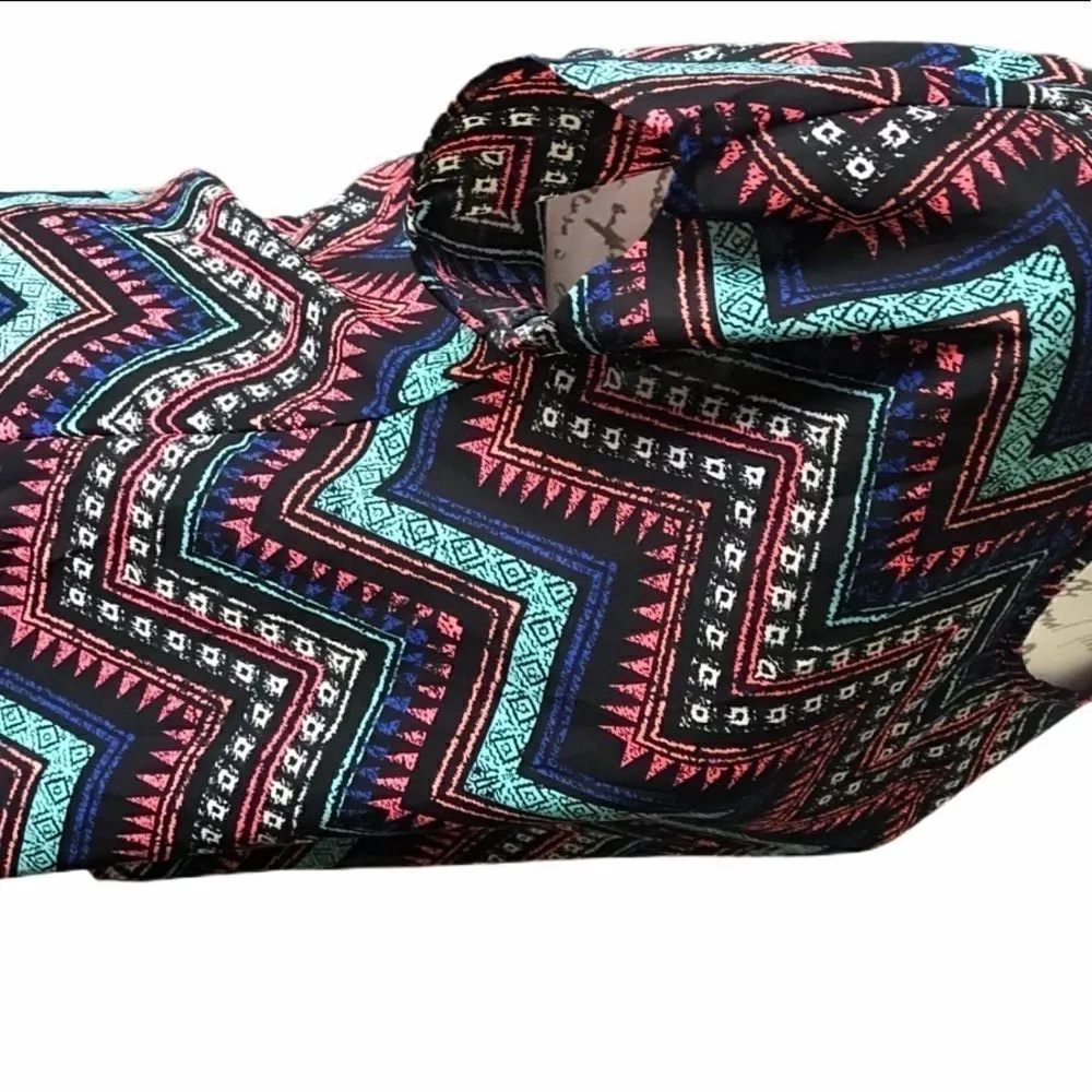 Blouse Pink and Blue Short Sleeve Size Small - Image 7