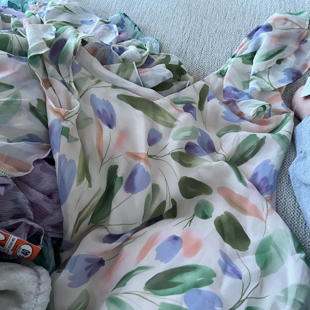 NEW ASTR the Label Wisteria Chiffon‎ Dress Size M Floral Maxi Blue Multi Pink Size M - Image 8