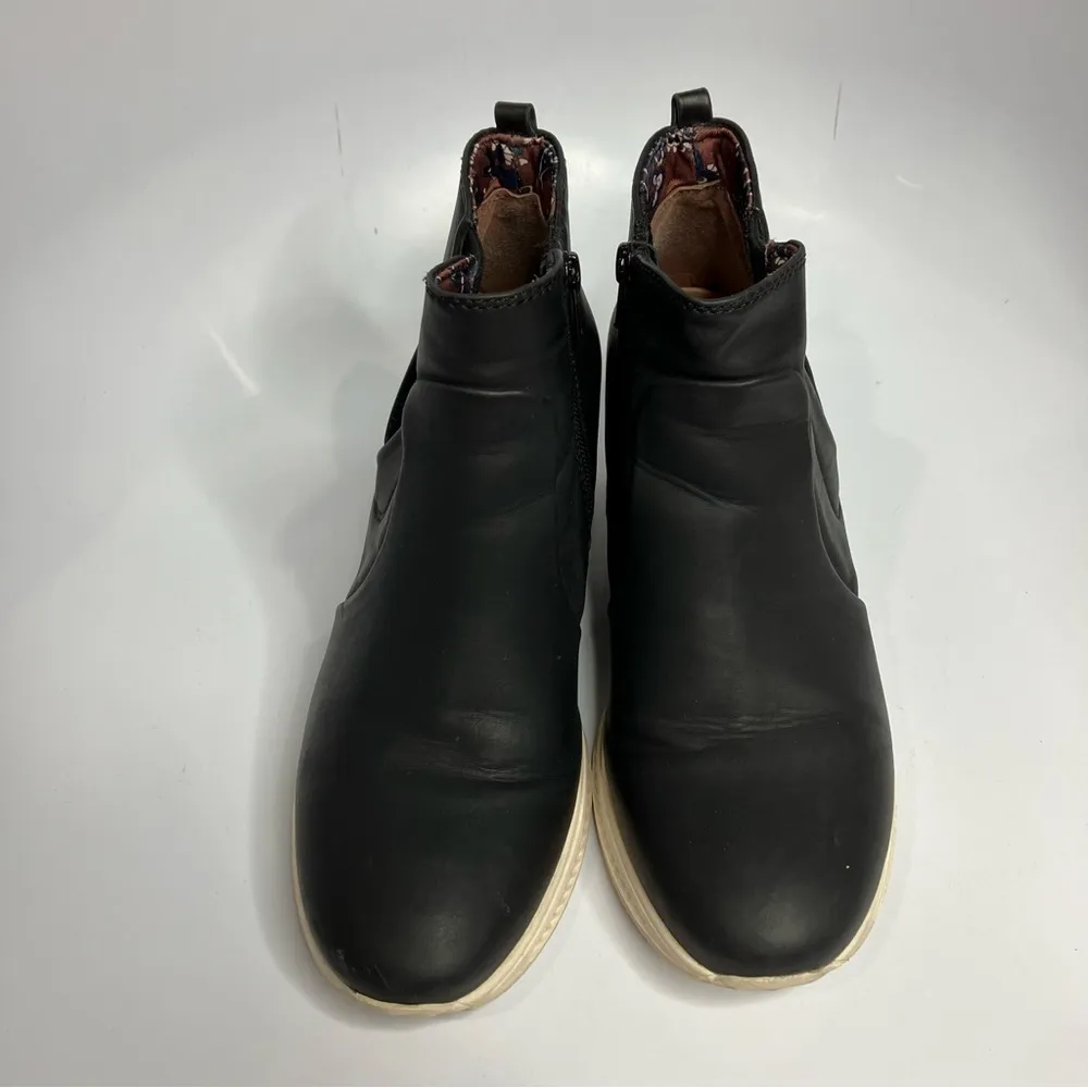 Bare traps Jaci wedge Booties black size 8 - Image 2