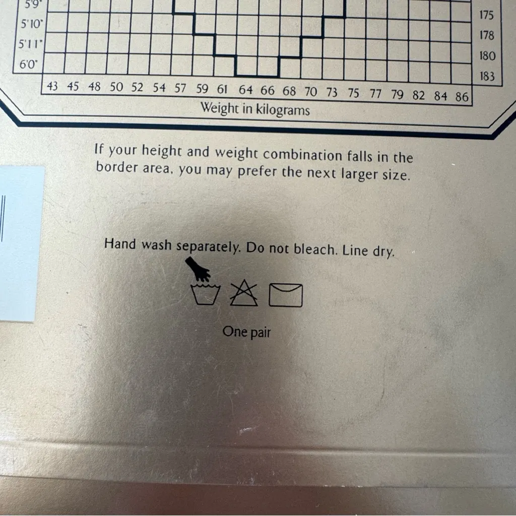 Vintage Victoria’s Secret Glamour Sheers Stockings NEW size Small Black Backseam - Image 7