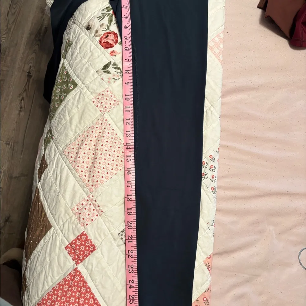 CRZ Yoga Navy High-Waisted Leggings size medium - Image 5