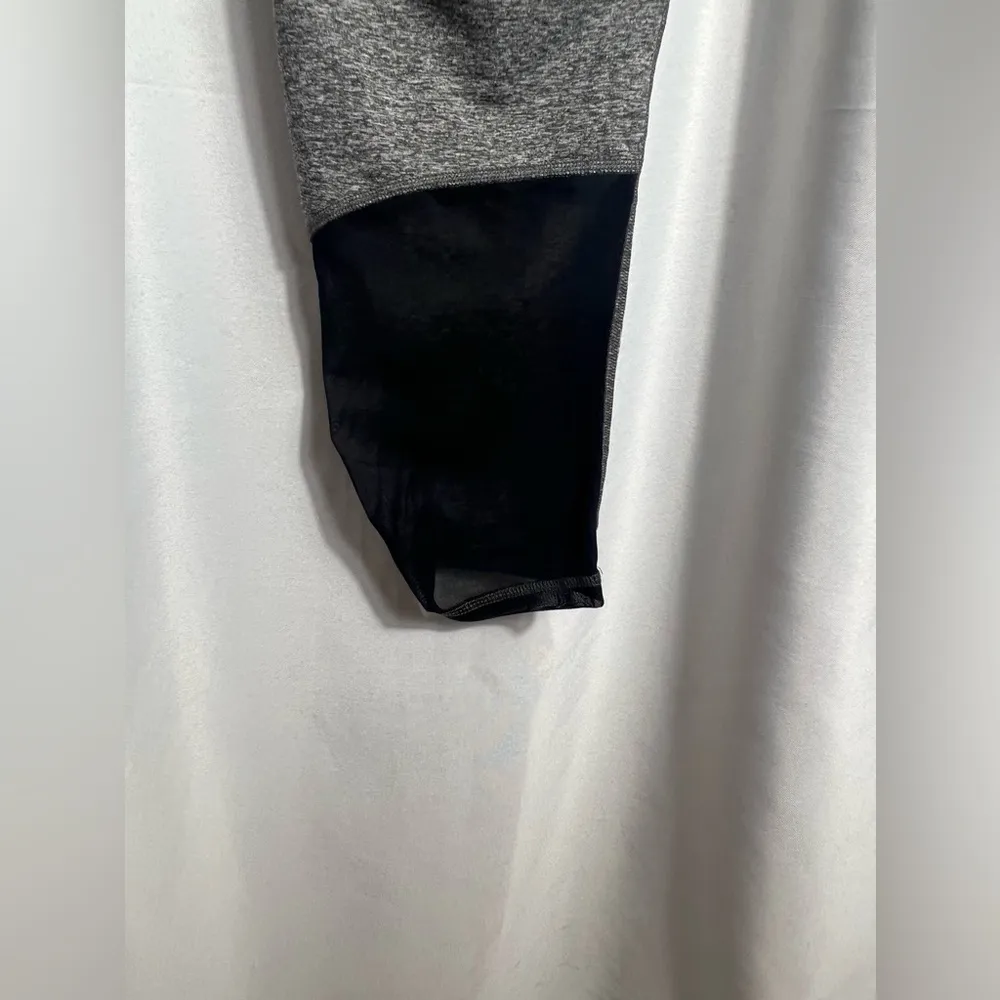 Xersion Woman’s Ankle Leggings Sheer Bottom Two Tone Slimming Size XXL - Image 3