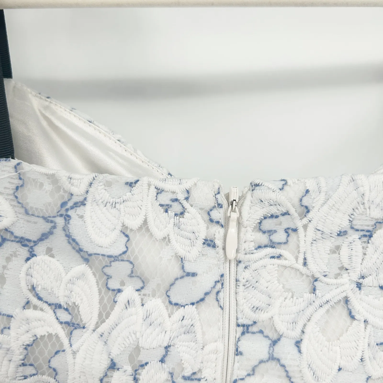 Gianni Bini Womens Organza Floral Lace Peplum Waist Janice Cocktail Dress Size 8 - Image 9