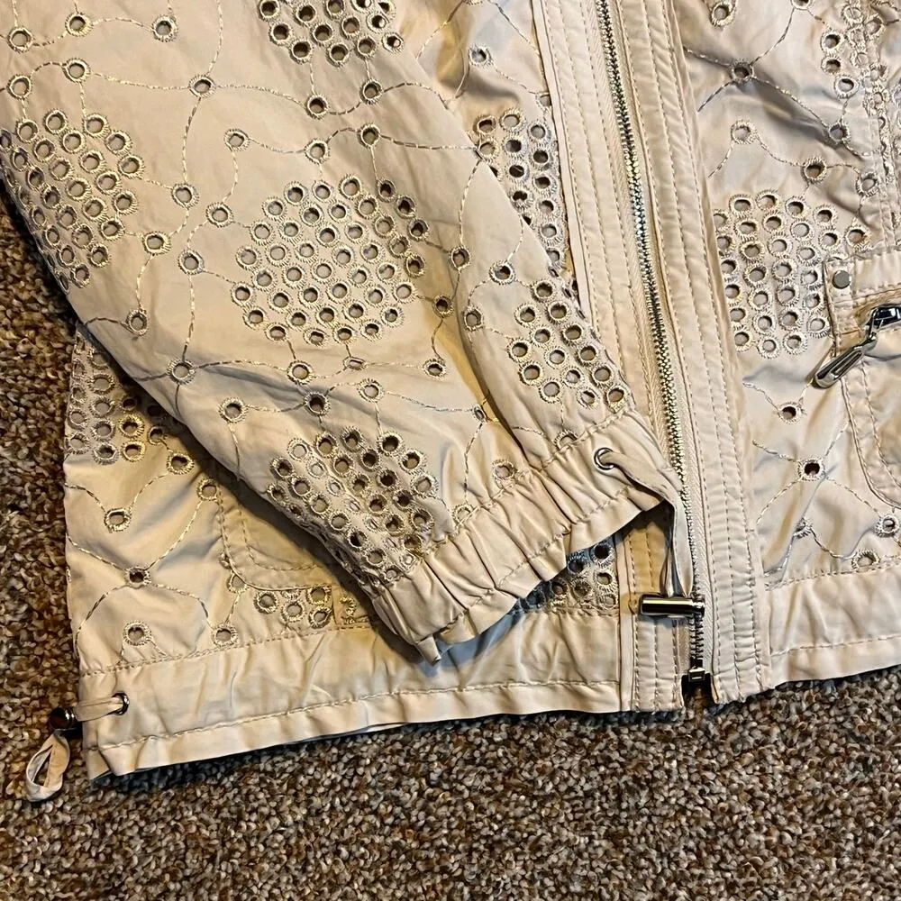 White House Black Market Women's Eyelet Ivory Jacket.  Size 2 - Image 6