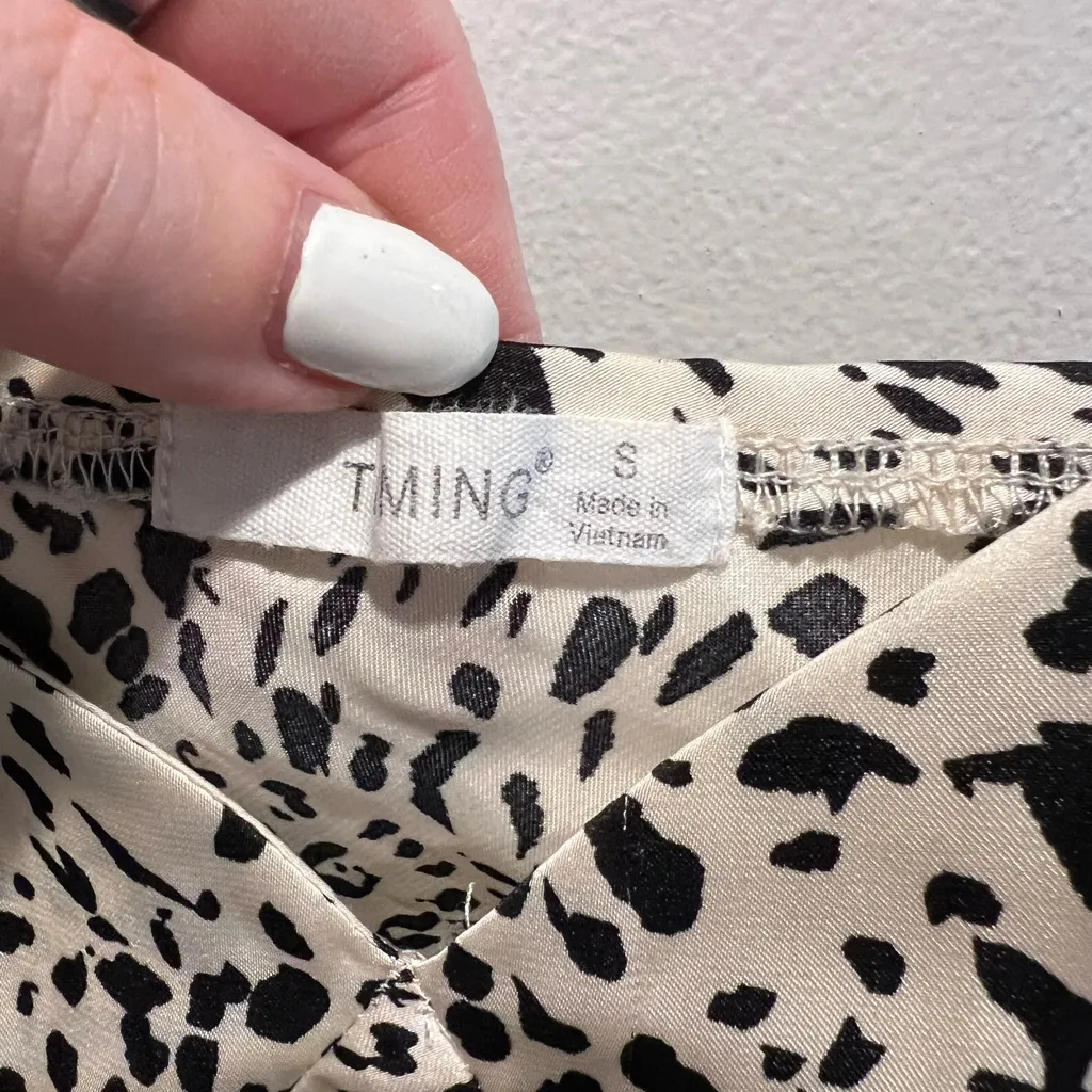 Timing silky animal print tank - Image 2