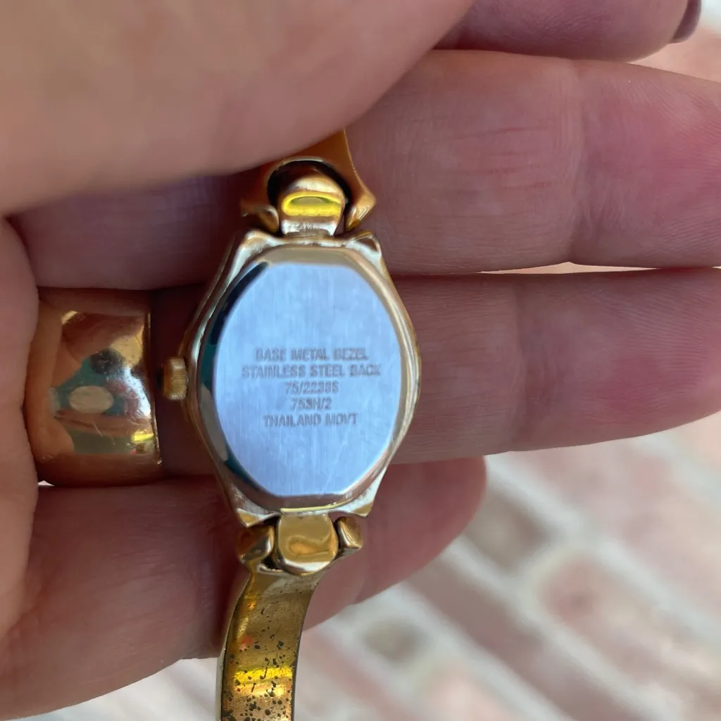 Armitron Now Diamond Accented Dial Gold - Image 5