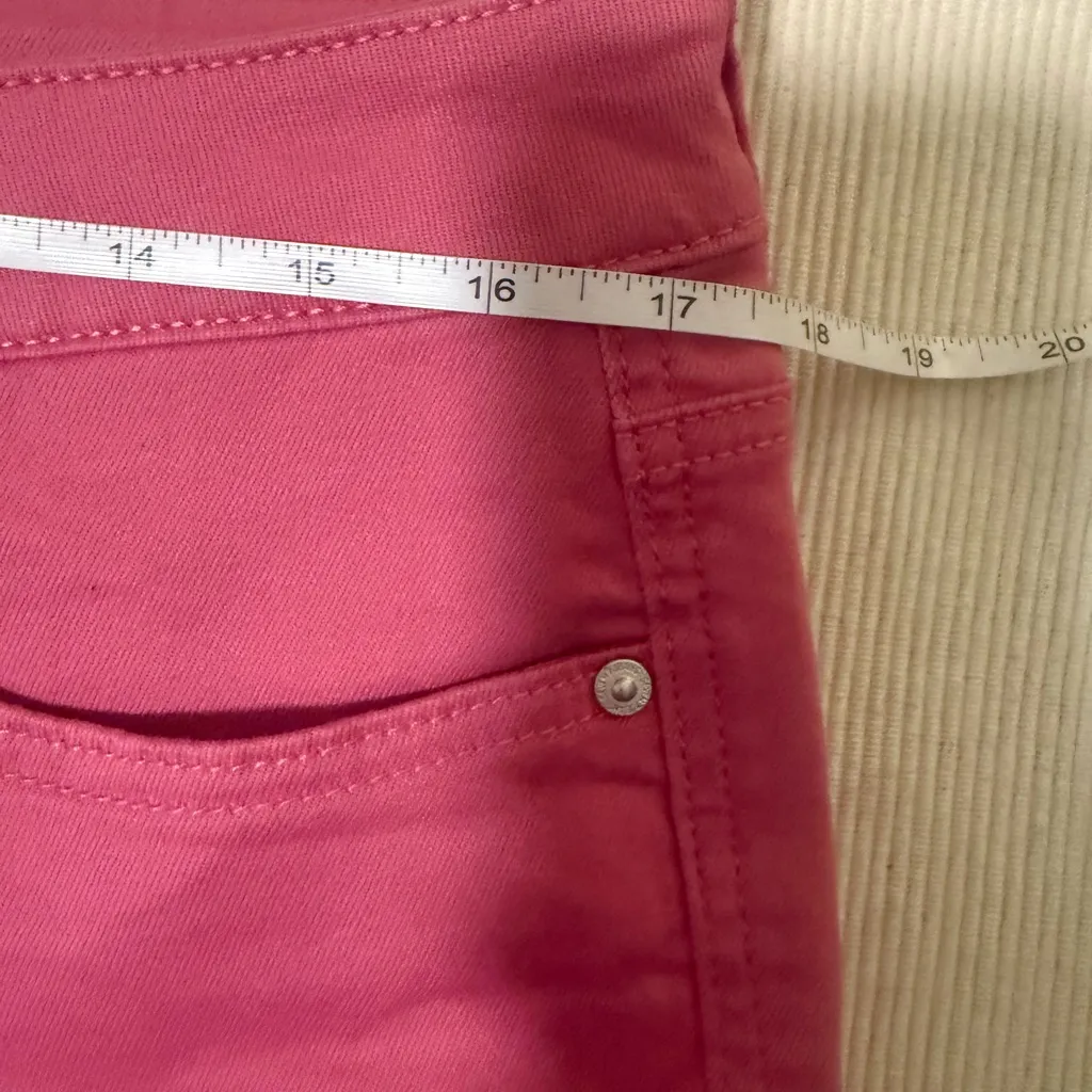 Seven7 Hot Pink Frayed Hem Denim Shorts Size 10 - Image 5