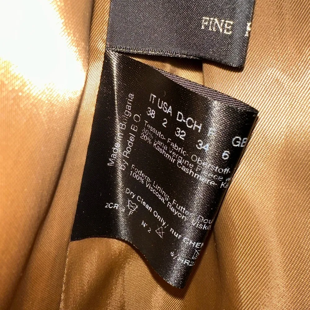 Cinzia Rocca trench coat. Size 2 Tan - Image 4