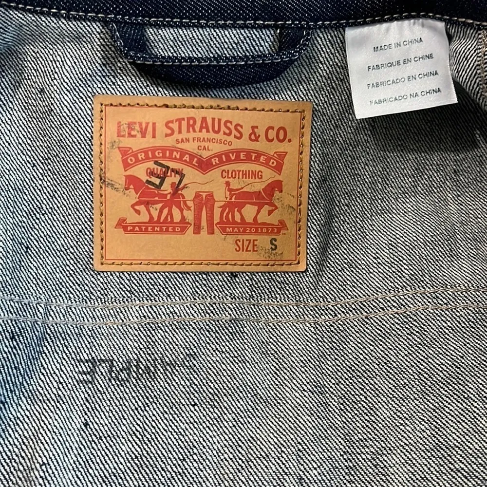 Levi’s Trucker Jacket Size Small - Image 12