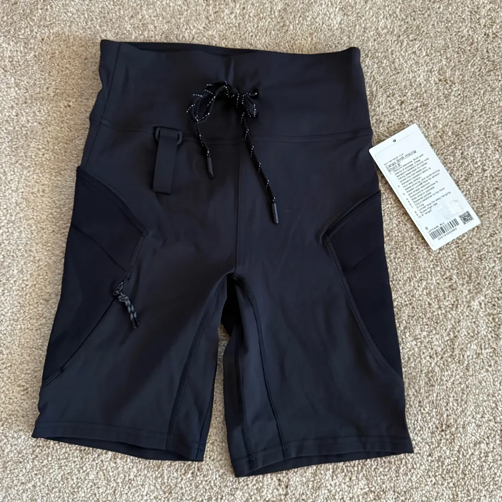 Lululemon Cargo Super High Rise Hiking Short 8” Black | Retired Edition | Size 6 - Image 7