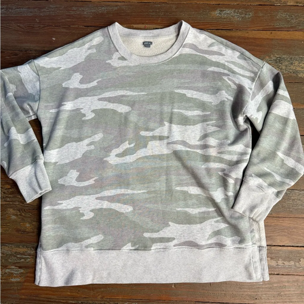 Aerie Oversized Muted Camo Sweatshirt ~ Size Medium 🍄 - Image 4