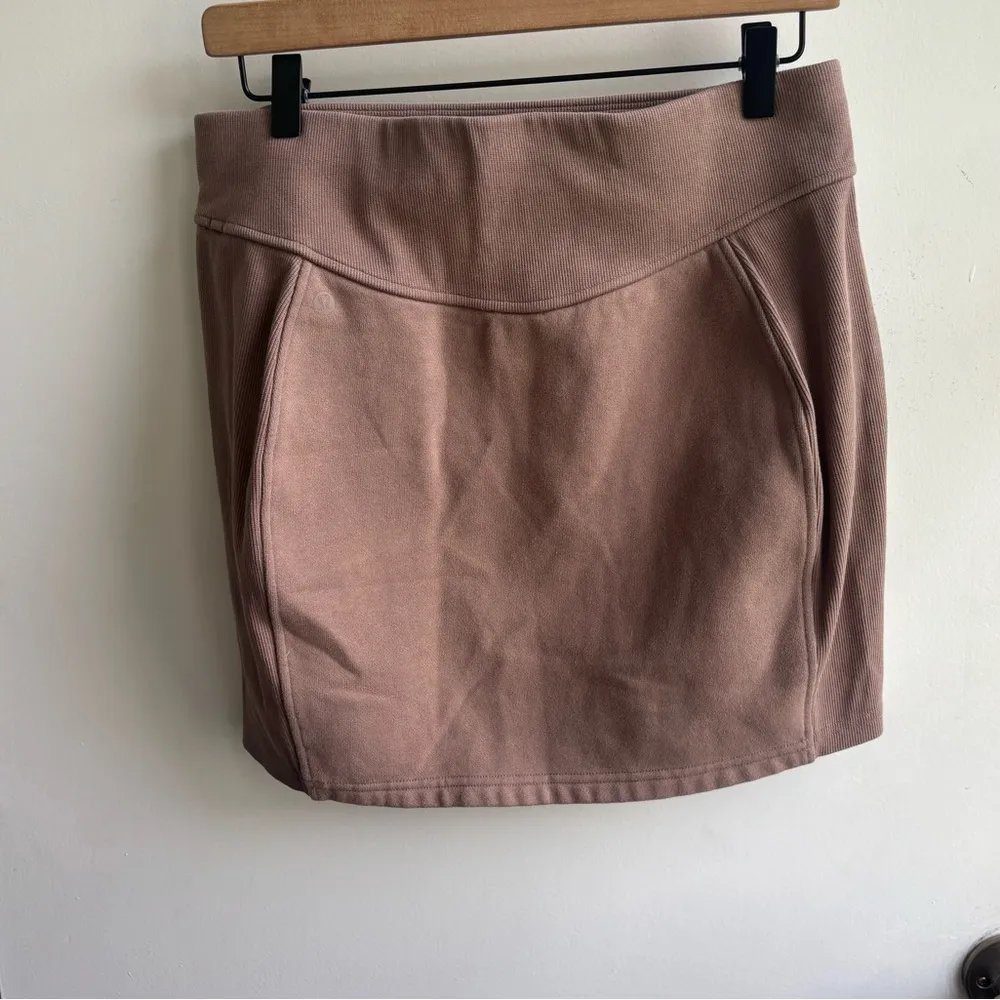 Lululemon  Scuba High Rise‎ Mini Skirt - Image 4