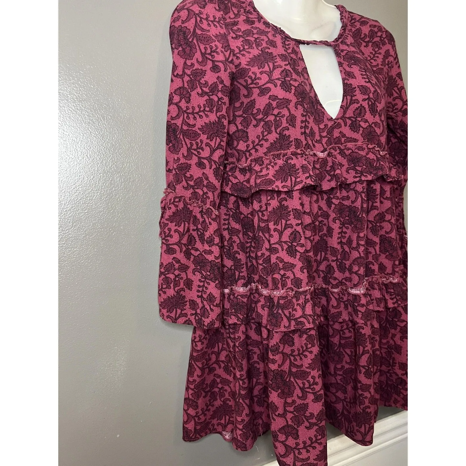 American Eagle Outfitters Dress Womens XS Pink Floral Boho Tiered Ruffle Keyhole - Image 2