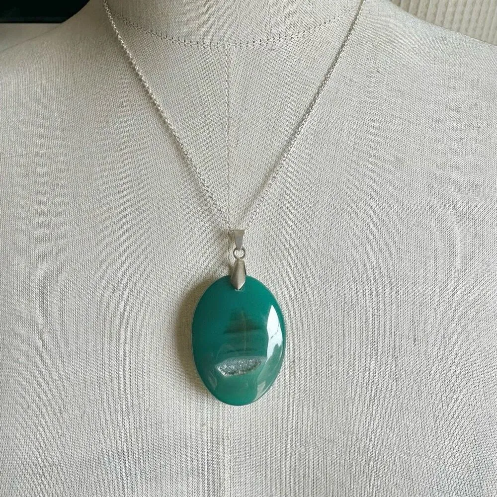 Green Onyx agate Druzy Geode pendant necklace - Image 3